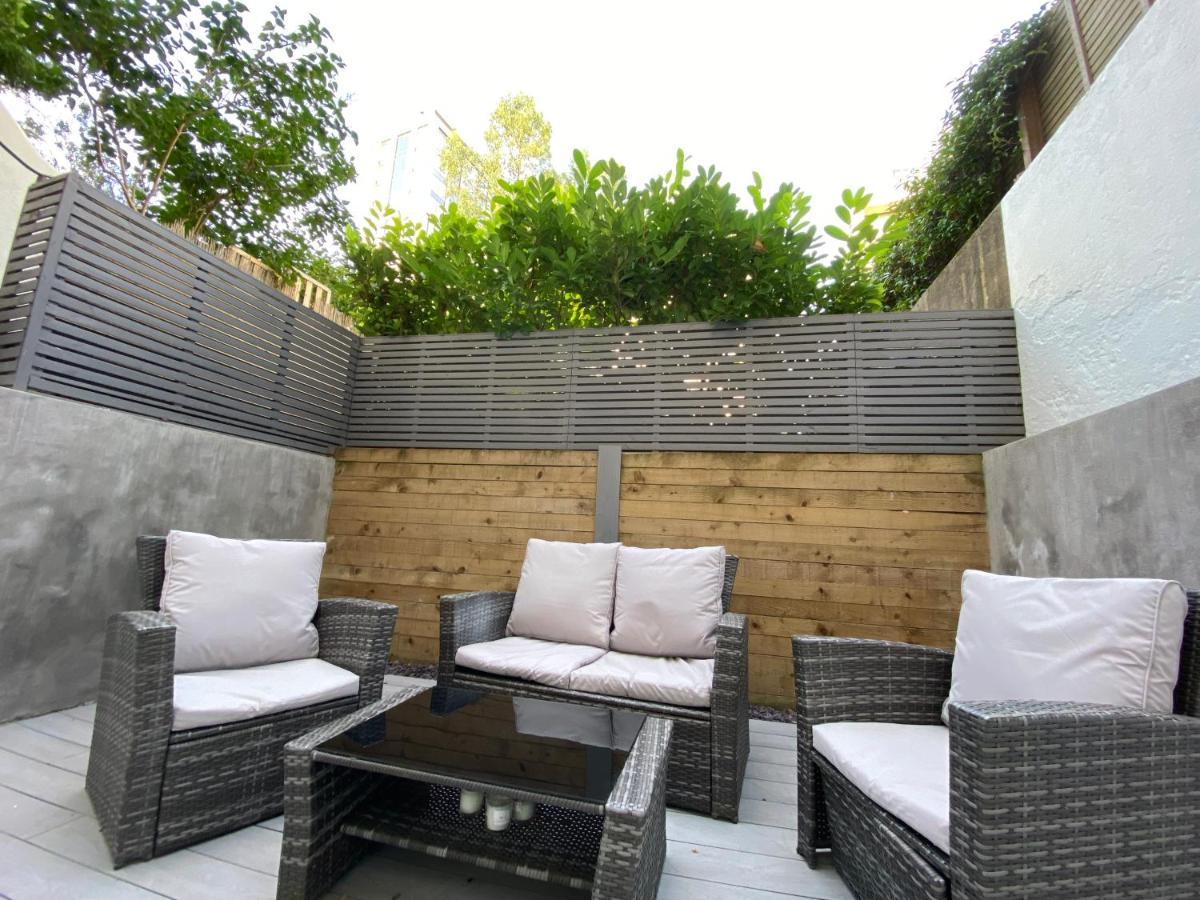 Fantastic Spacious Garden Flat With Own Private Entrance London Exterior photo